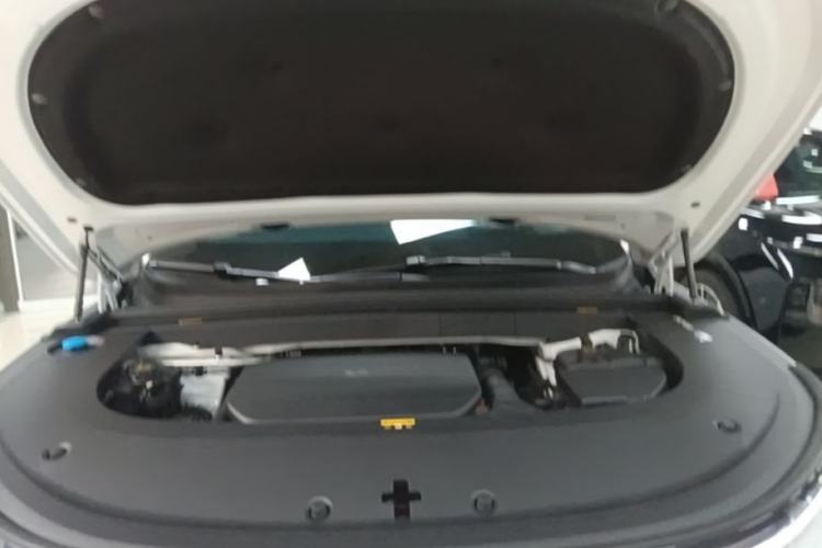 Used Li Auto L6 2024 Pro Model Engine Bay