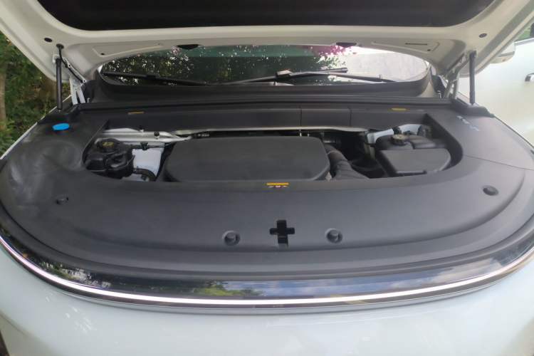 Used Li Auto L6 2024 Pro Model Engine Bay