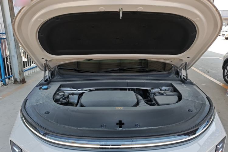 Used Li Auto L6 2024 Pro Model Engine Bay