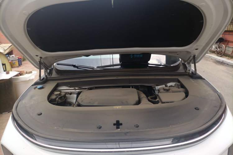 Used Li Auto L6 2024 Pro Model Engine Bay