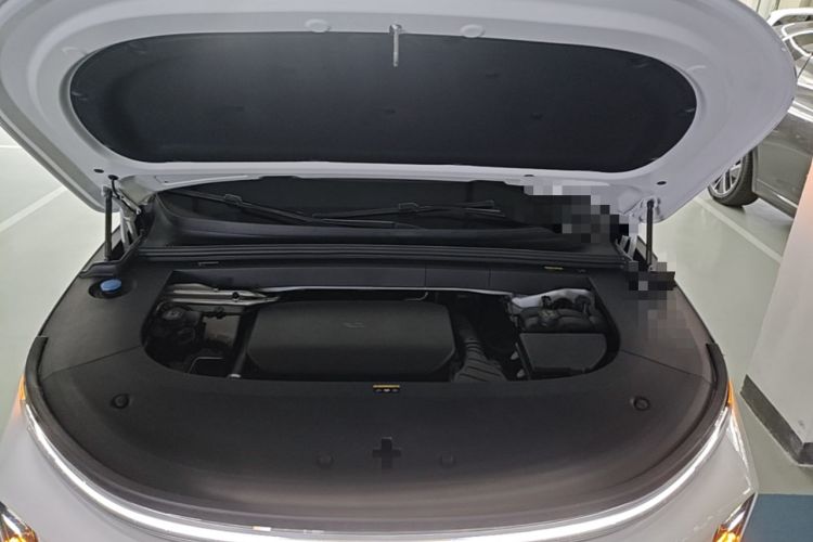 Used Li Auto L6 2024 Pro Model Engine Bay