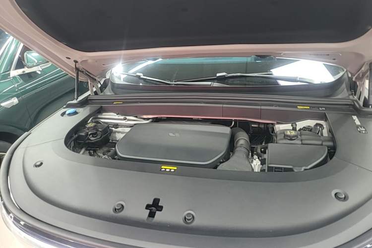 Used Li Auto L6 2024 Max Engine Bay