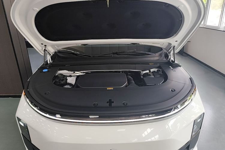 Used Li Auto L6 2024 Pro Model Engine Bay