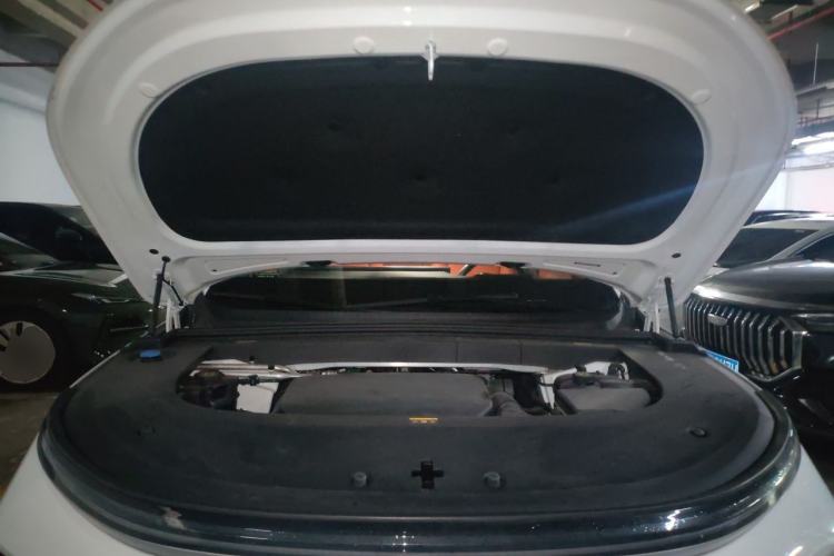 Used Li Auto L6 2024 Pro Model Engine Bay