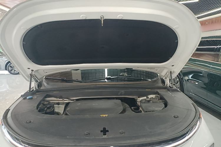Used Li Auto L6 2024 Pro Model Engine Bay