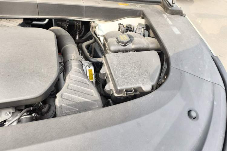 Used Li Auto L6 2024 Pro Model Engine Bay Left