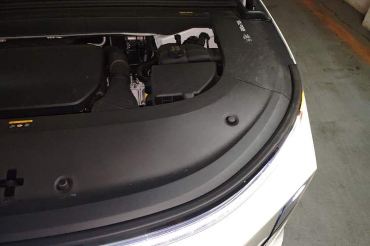 Used Li Auto L6 2024 Max Engine Bay Left
