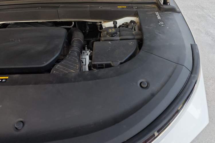 Used Li Auto L6 2024 Max Engine Bay Left