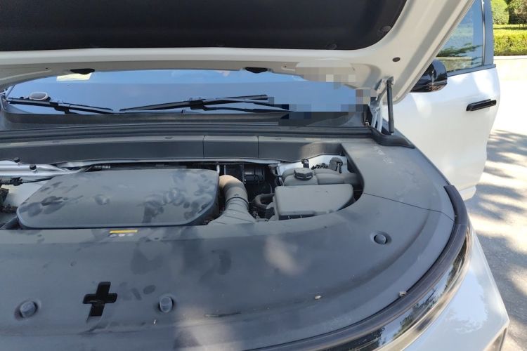 Used Li Auto L6 2024 Pro Model Engine Bay Left