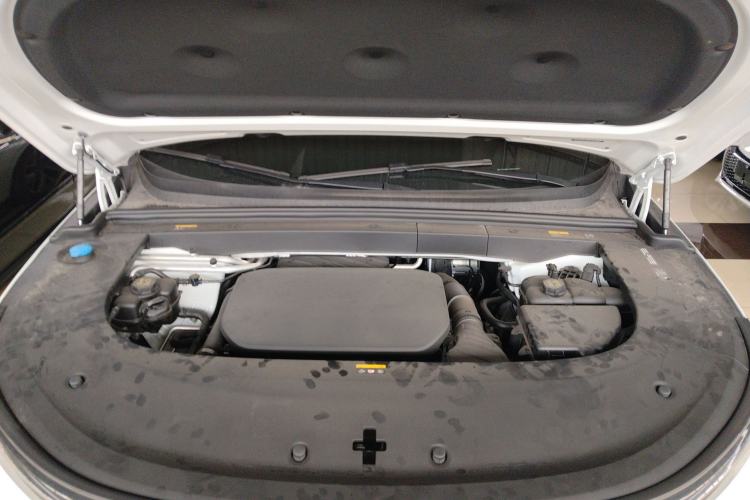 Used Li Auto L6 2024 Pro Model Engine Bay