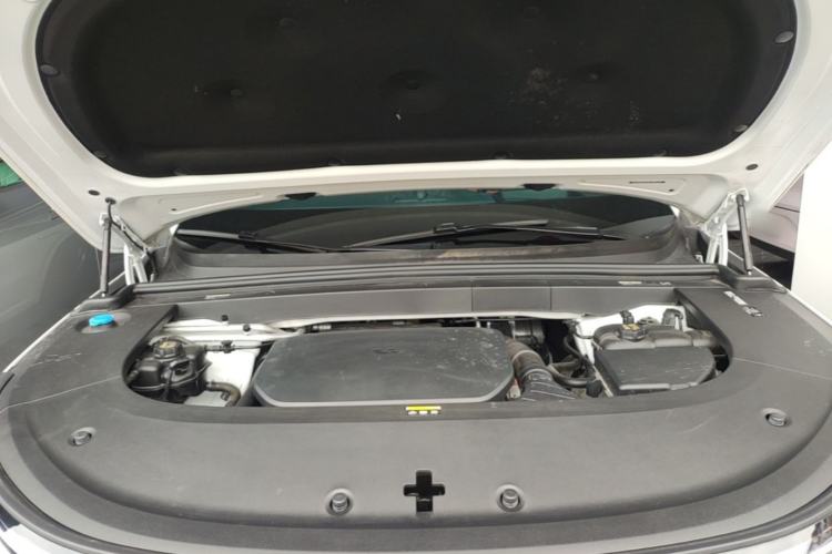 Used Li Auto L6 2024 Pro Model Engine Bay