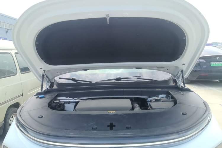 Used Li Auto L6 2024 Pro Model Engine Bay