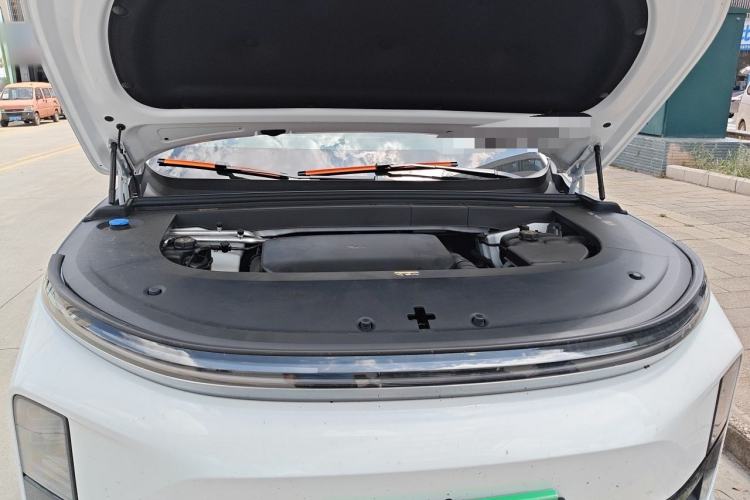 Used Li Auto L6 2024 Pro Model Engine Bay
