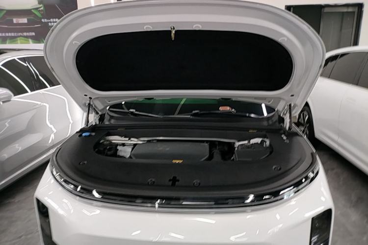 Used Li Auto L6 2024 Pro Model Engine Bay
