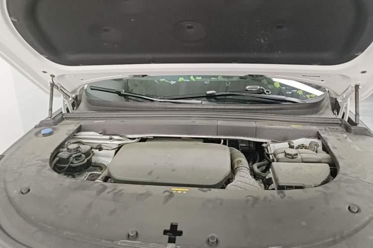 Used Li Auto L6 2024 Pro Model Engine Bay