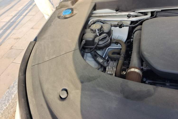 Used Li Auto L6 2024 Pro Model Engine Bay Right
