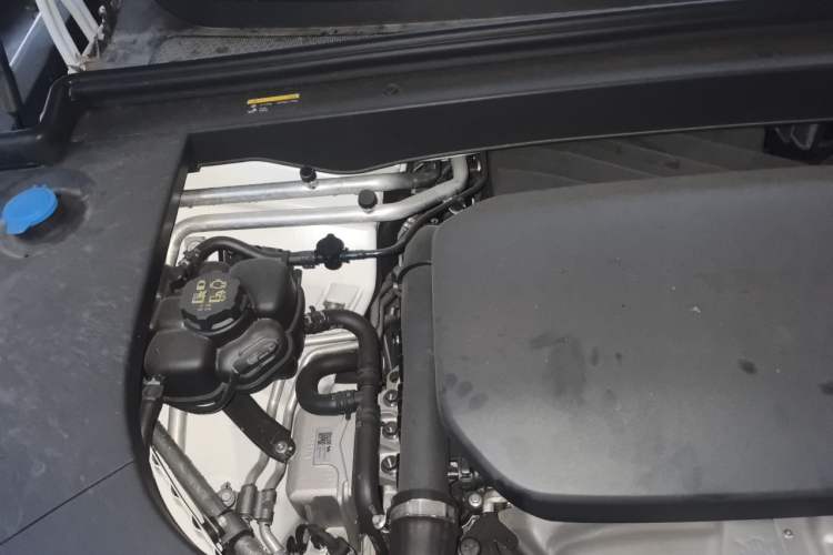 Used Li Auto L6 2024 Pro Model Engine Bay Right