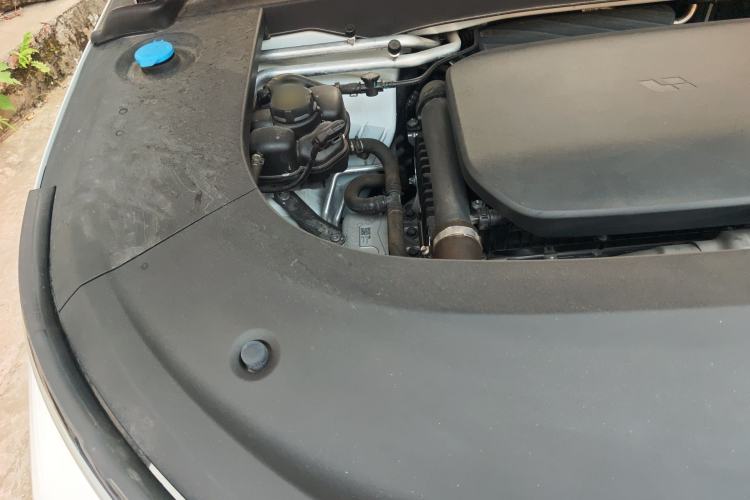 Used Li Auto L6 2024 Max Engine Bay Right