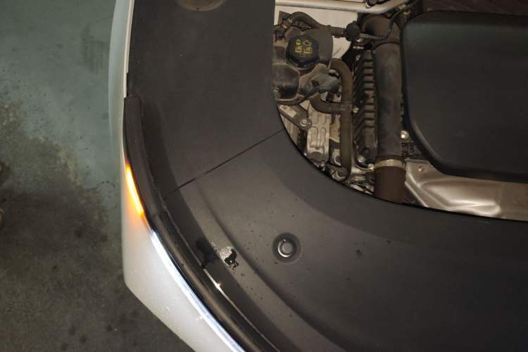 Used Li Auto L6 2024 Pro Model Engine Bay Right