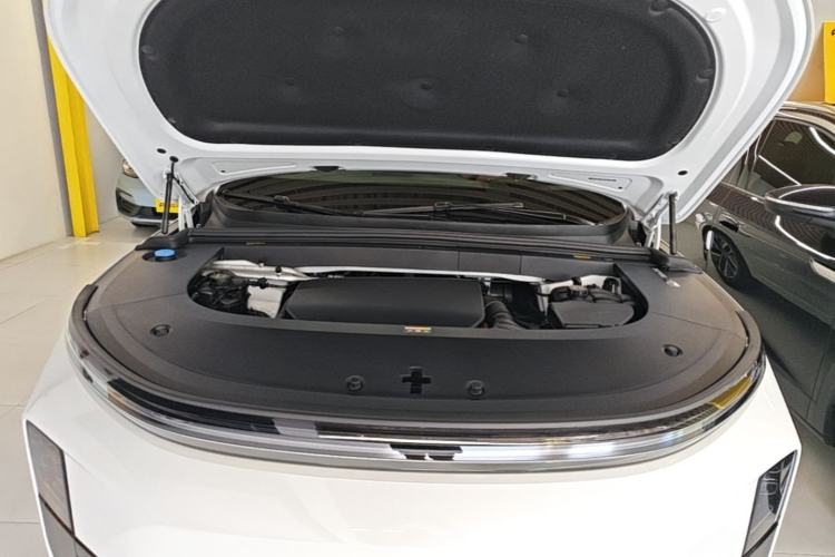 Used Li Auto L6 2024 Pro Model Engine Bay
