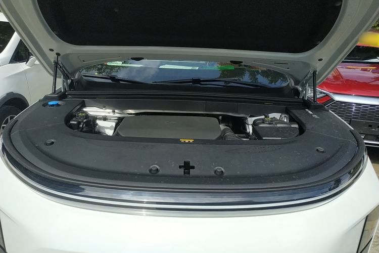 Used Li Auto L6 2024 Pro Model Engine Bay
