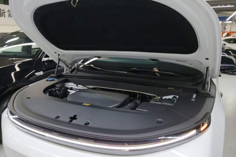 Used Li Auto L6 2024 Pro Model Engine Bay