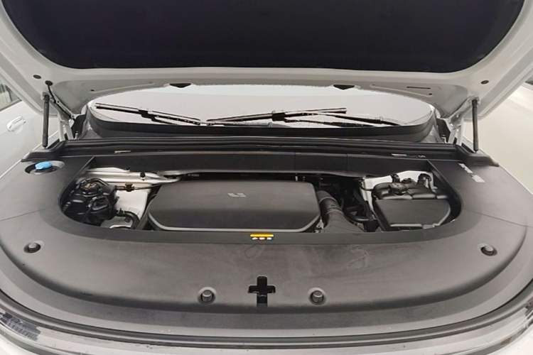 Used Li Auto L6 2024 Max Engine Bay