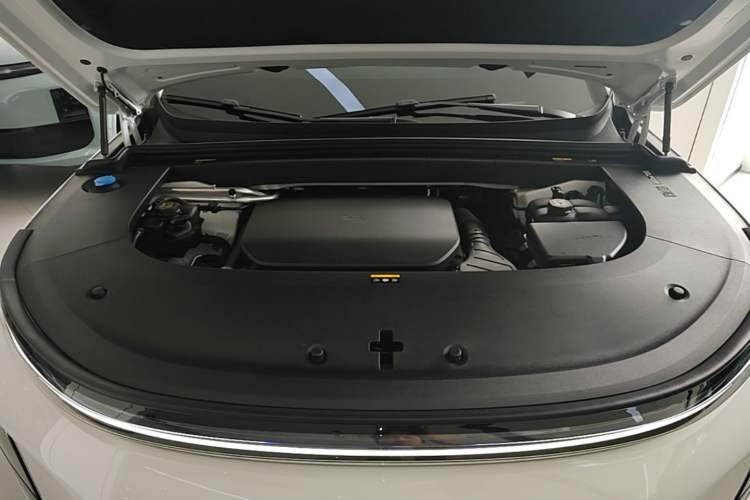 Used Li Auto L6 2024 Pro Model Engine Bay