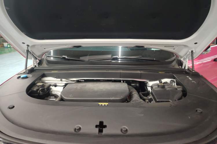 Used Li Auto L6 2024 Pro Model Engine Bay