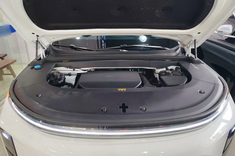 Used Li Auto L6 2024 Pro Model Engine Bay