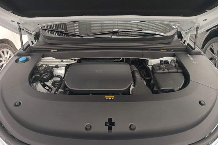 Used Li Auto L6 2024 Max Engine Bay