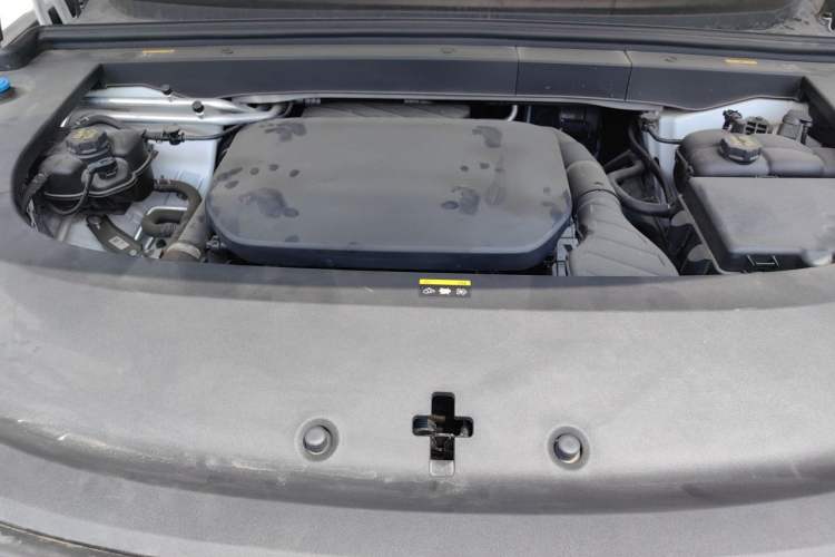 Used Li Auto L6 2024 Pro Model Engine Bay
