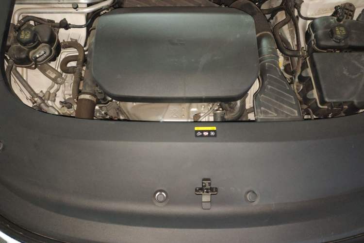 Used Li Auto L6 2024 Pro Model Engine Bay