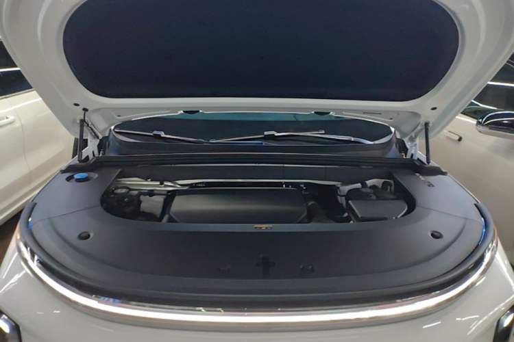 Used Li Auto L6 2024 Max Engine Bay