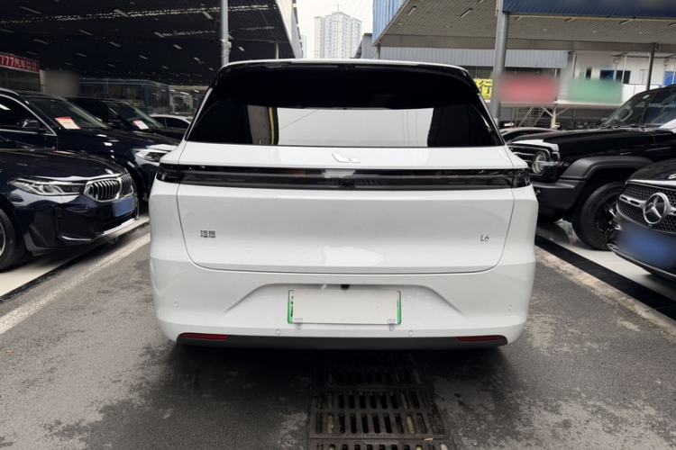 Used Li Auto L6 2024 Pro Model Exterior 1