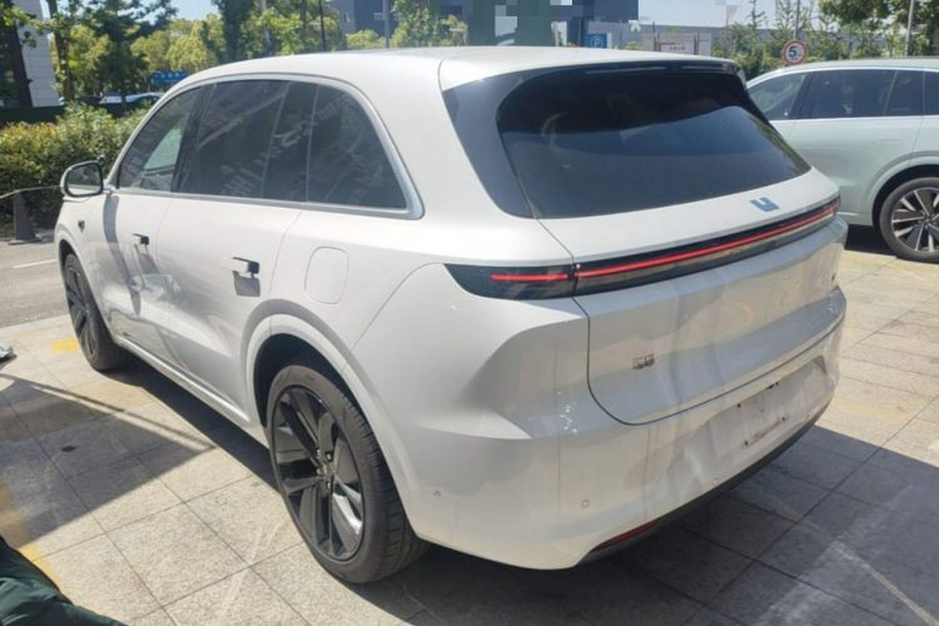 Used Li Auto L6 2024 Max Exterior 2