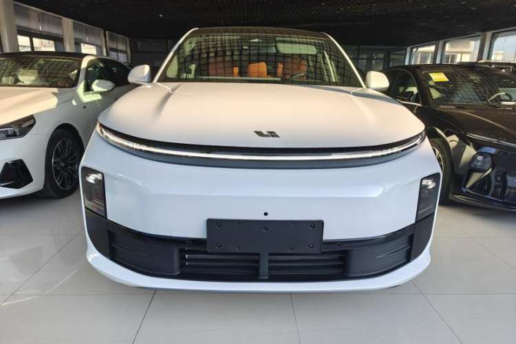 Used Li Auto L6 2024 Pro Model Exterior 2