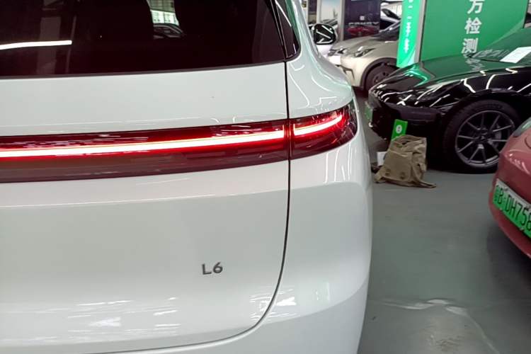 Used Li Auto L6 2024 Pro Model Exterior 3