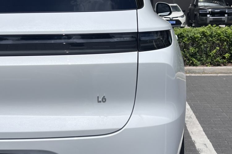Used Li Auto L6 2024 Pro Model Exterior 3