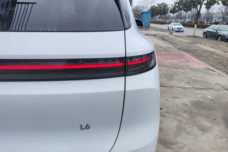 Used Li Auto L6 2024 Pro Model Exterior 3