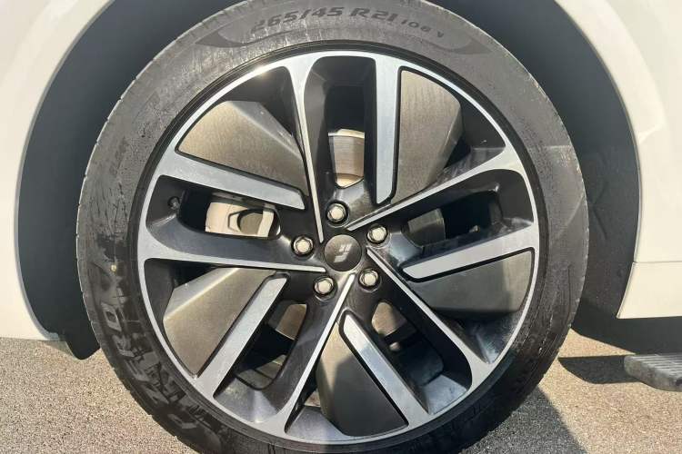 Used Li Auto L6 2024 Pro Model Exterior 3