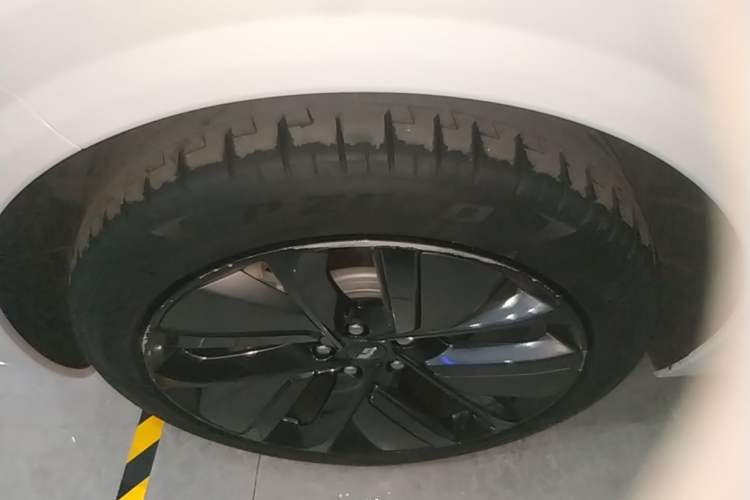 Used Li Auto L6 2024 Pro Model Exterior 4