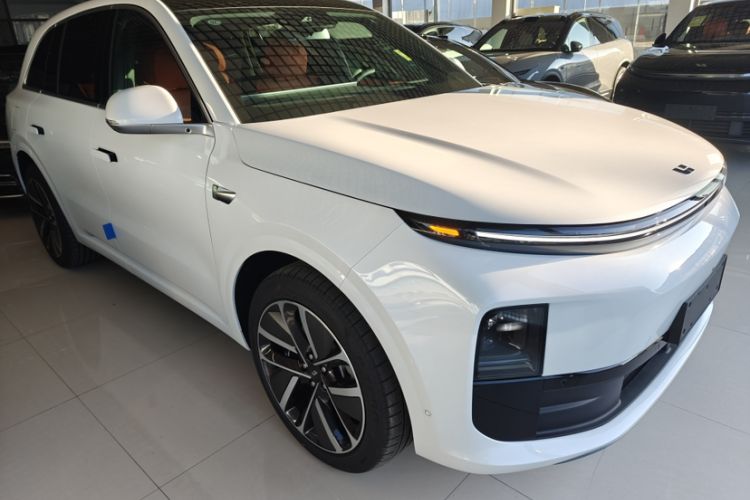 Used Li Auto L6 2024 Pro Model Exterior 4