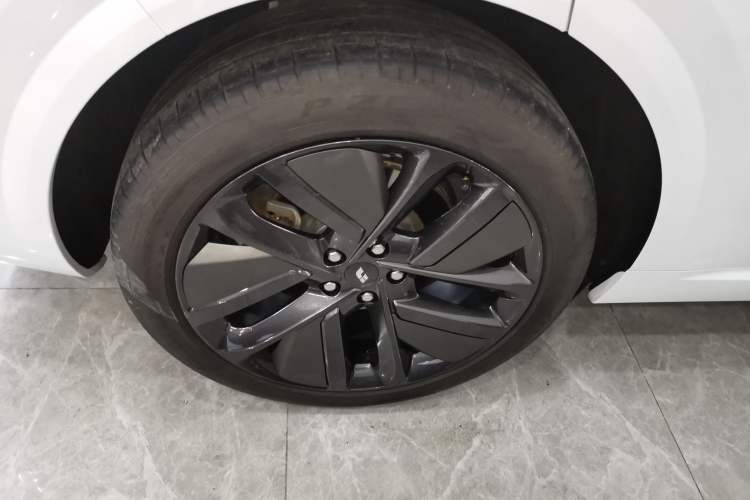 Used Li Auto L6 2024 Pro Model Exterior 4