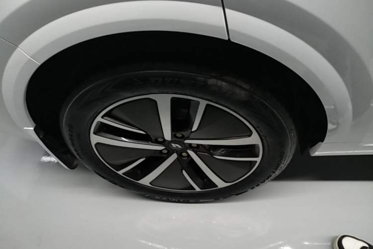 Used Li Auto L6 2024 Pro Model Exterior 5