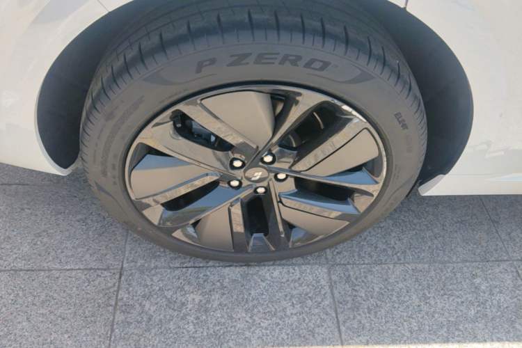 Used Li Auto L6 2024 Max Exterior 5