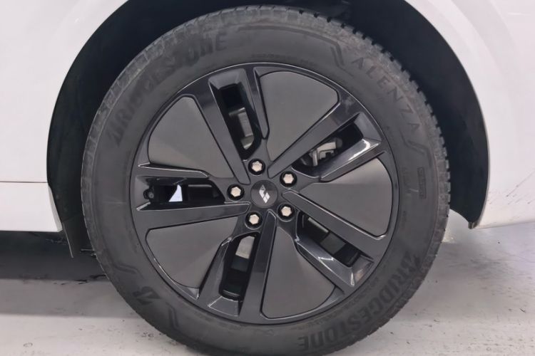 Used Li Auto L6 2024 Pro Model Exterior 5
