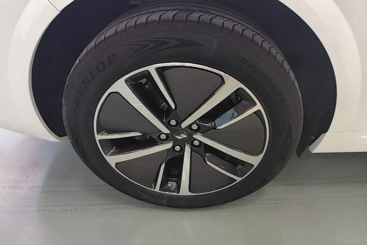 Used Li Auto L6 2024 Pro Model Exterior 5