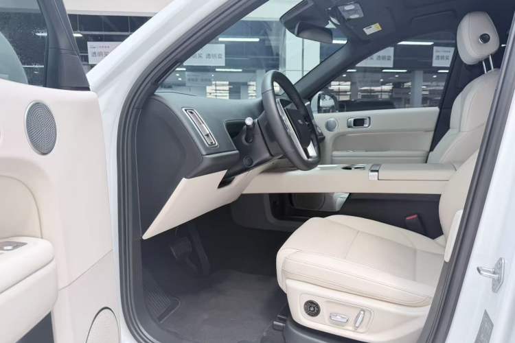 Used Li Auto L6 2024 Pro Model Exterior 7