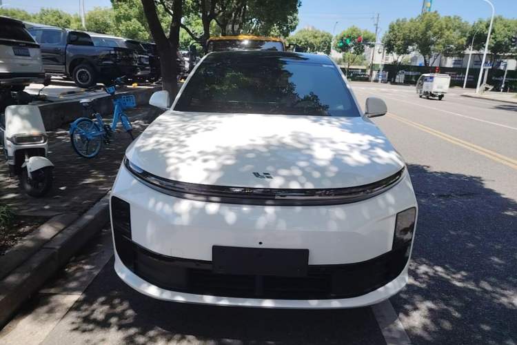 Used Li Auto L6 2024 Pro Model Front